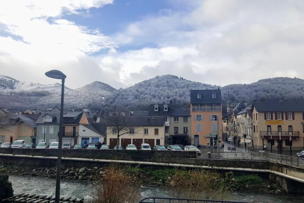 Appartement Plein Sud Au Rdc Avec Terrasse Et Parking Bagnères-de-Bigorre Kültér fotó